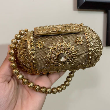 Antique Clutch M08