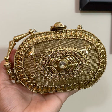 Antique Clutch M03