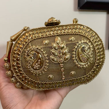 Antique Clutch M02